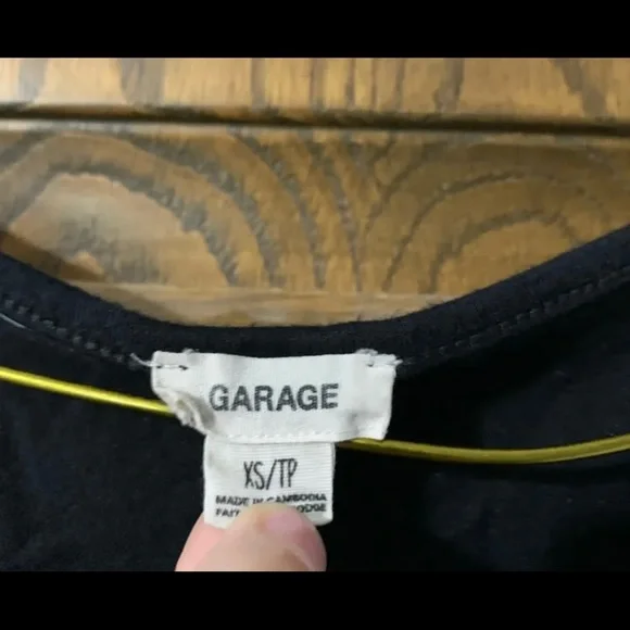 cropped tight tee - Picture 2 of 2